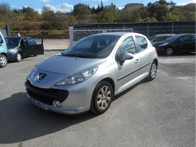 PEUGEOT 207 1.4 HDi70, voiture occasion